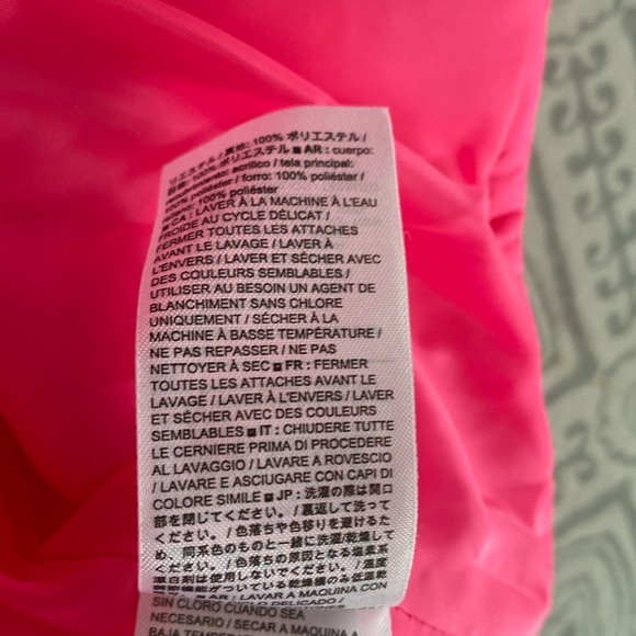 GAP Neon Pink Puffer Warmest Vest - Size Medium - NWOT - Picture 8 of 10